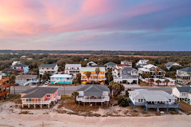 309 Palmetto Boulevard, Edisto Island, SC 29438