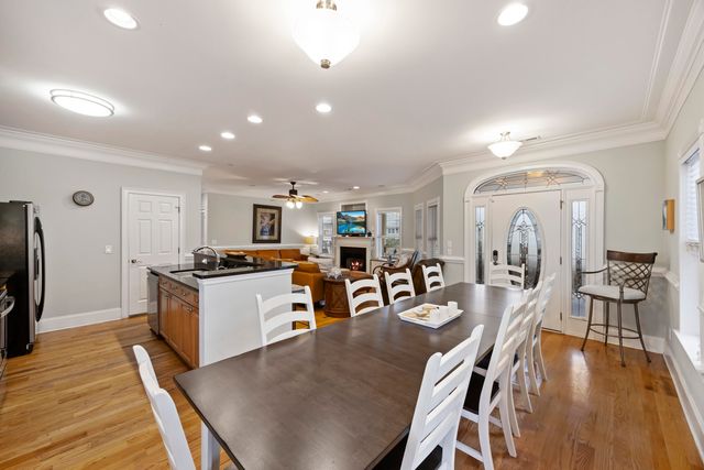 309 Palmetto Boulevard, Edisto Island, SC 29438