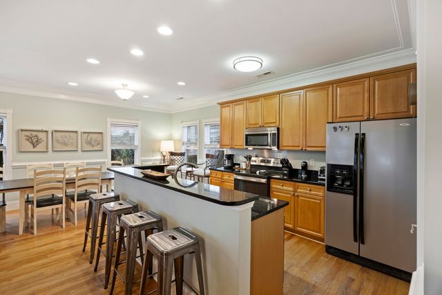 309 Palmetto Boulevard, Edisto Island, SC 29438