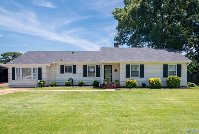 2403 SE Murphree Road, Decatur, AL 35601