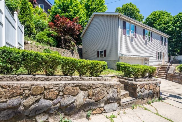 23 Lovers Leap Ave, Lynn, MA 01904