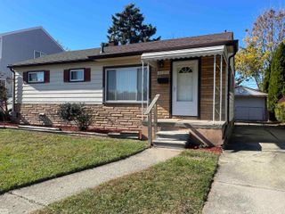 26371 Compson Street, Roseville, MI 48066