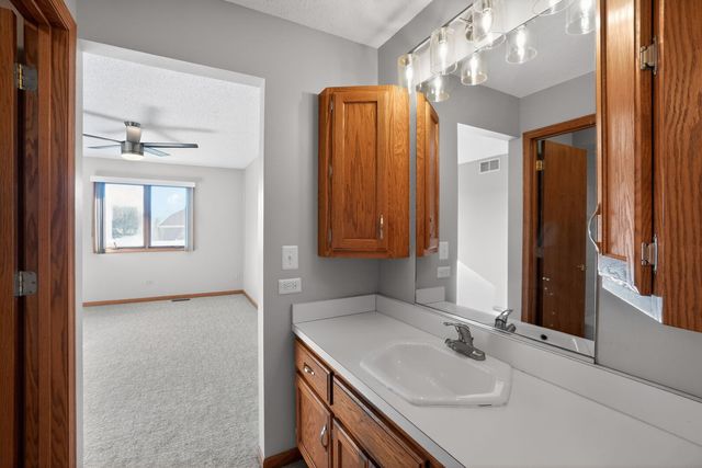 102 Wyndstone Drive, Elwood, IL 60421