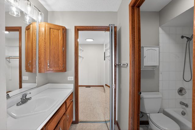 102 Wyndstone Drive, Elwood, IL 60421