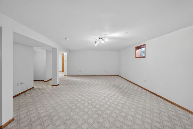 102 Wyndstone Drive, Elwood, IL 60421