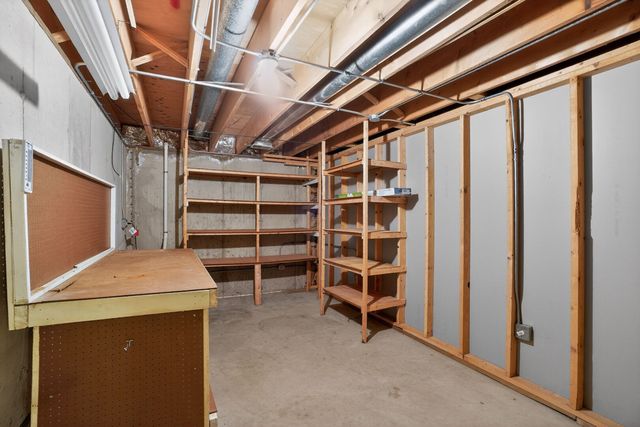 102 Wyndstone Drive, Elwood, IL 60421