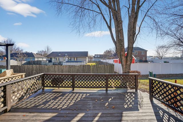 102 Wyndstone Drive, Elwood, IL 60421