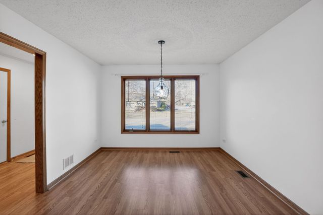 102 Wyndstone Drive, Elwood, IL 60421