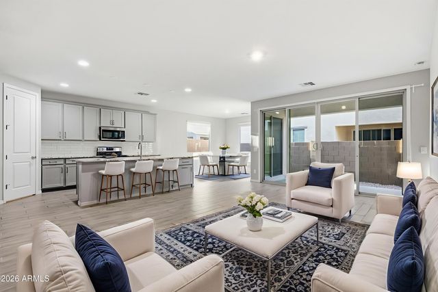 9426 E SATURN Avenue, Mesa, AZ 85212