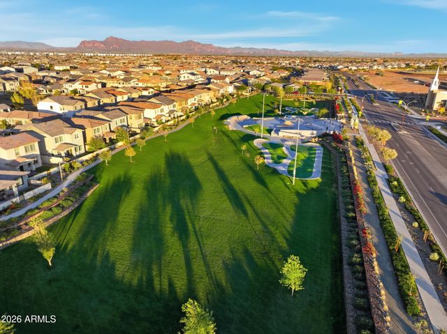 9426 E SATURN Avenue, Mesa, AZ 85212