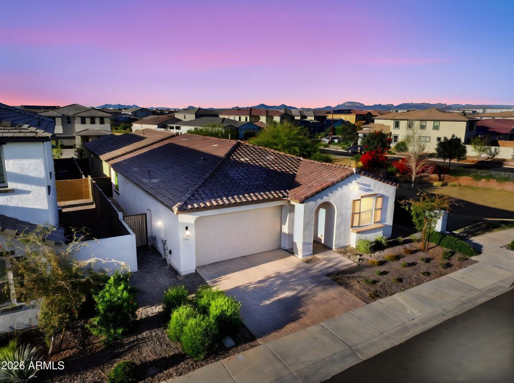 9426 E SATURN Avenue, Mesa, AZ 85212