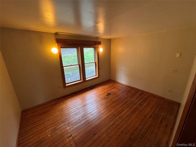 96 White Roe Lake Road, Livingston Manor, NY 12758