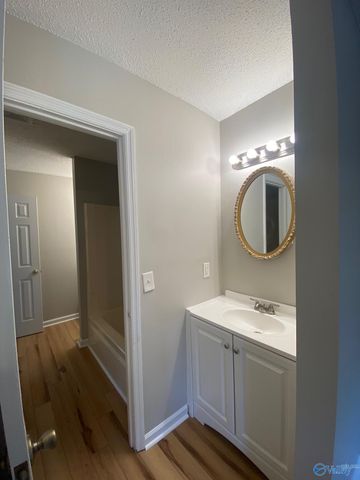 9017 Mahogany Row B, Huntsville, AL 35802