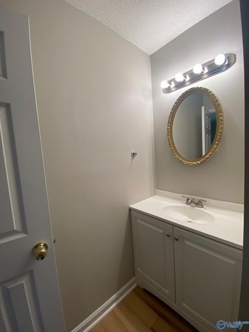 9017 Mahogany Row B, Huntsville, AL 35802