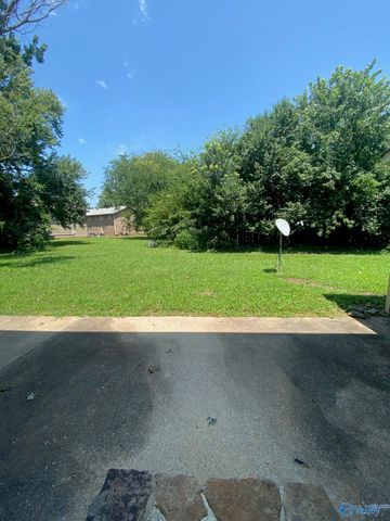 9017 Mahogany Row B, Huntsville, AL 35802