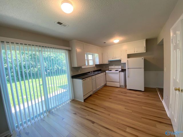 9017 Mahogany Row B, Huntsville, AL 35802