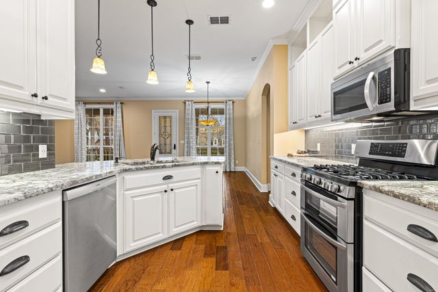 3949 Hanover Place, Tyler, TX 75701