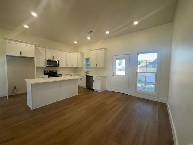 3007 Lynn Dr, Paragould, AR 72450