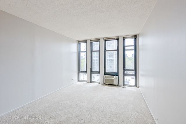 6700 S South Shore Drive 5E, Chicago, IL 60649