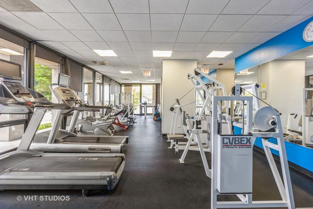 6700 S South Shore Drive 5E, Chicago, IL 60649