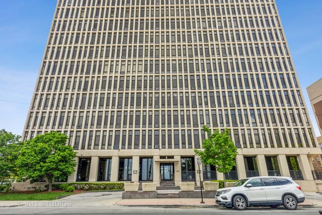 6700 S South Shore Drive 5E, Chicago, IL 60649