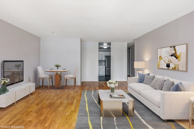 6700 S South Shore Drive 5E, Chicago, IL 60649