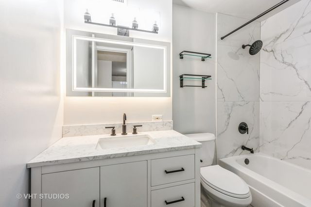 6700 S South Shore Drive 5E, Chicago, IL 60649