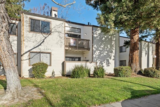 1309 Fairway Entrance Drive, San Jose, CA 95131