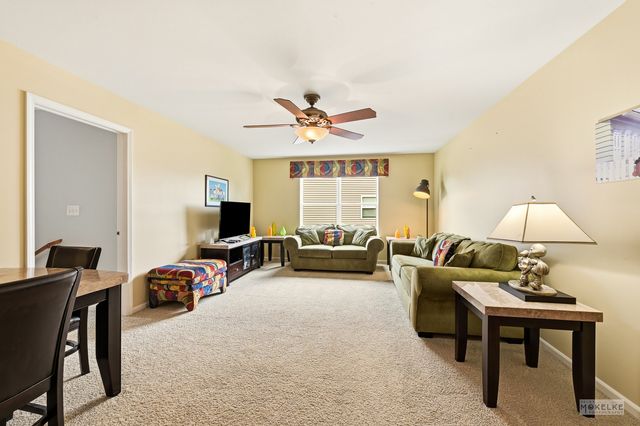 233 Willington Way, Oswego, IL 60543