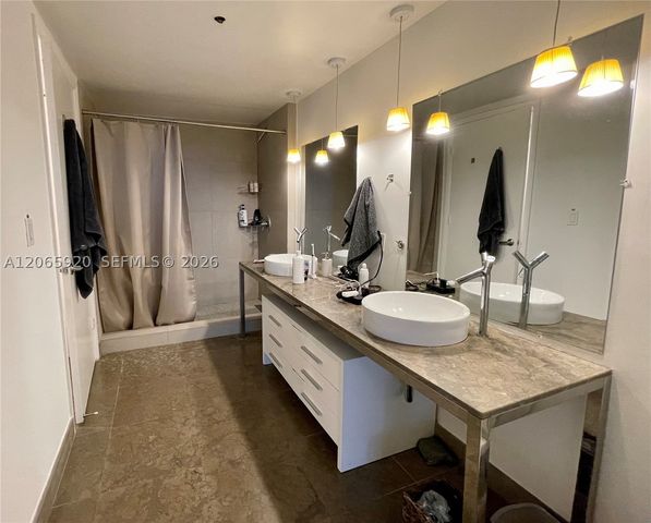 465 BRICKELL AVENUE 4906, Miami, FL 33131