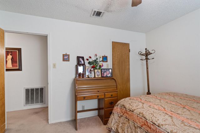 151 Windy LN, Taylor, TX 76574