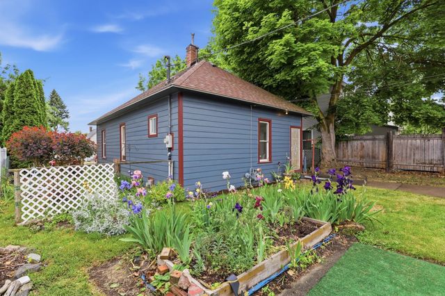 527 E Bridgeport Ave, Spokane, WA 99207