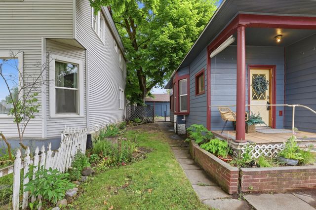527 E Bridgeport Ave, Spokane, WA 99207