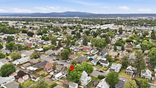 527 E Bridgeport Ave, Spokane, WA 99207