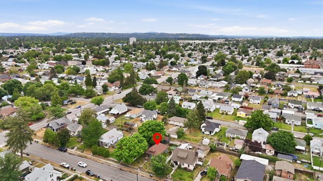 527 E Bridgeport Ave, Spokane, WA 99207