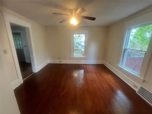952 W 25TH Street, Erie, PA 16502
