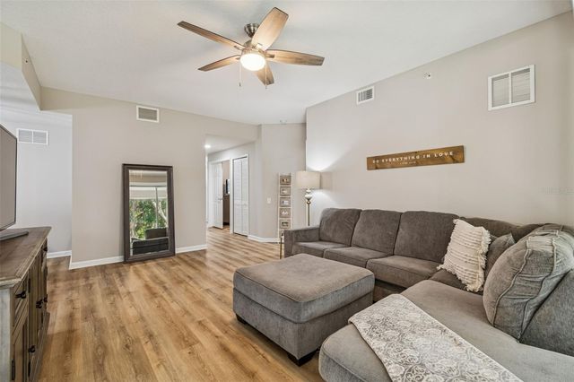 822 LANTERN WAY 102, Clearwater, FL 33765