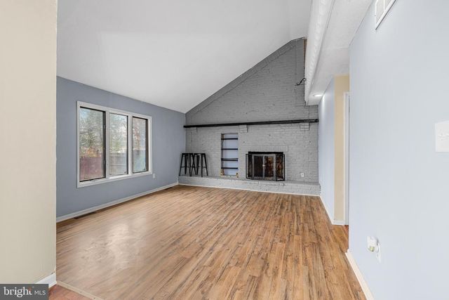 305 S RED LION TER, Bear, DE 19701