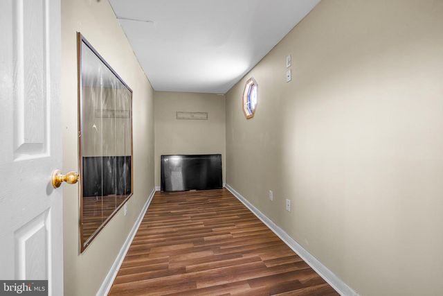 305 S RED LION TER, Bear, DE 19701