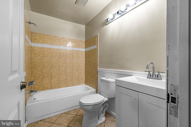 305 S RED LION TER, Bear, DE 19701