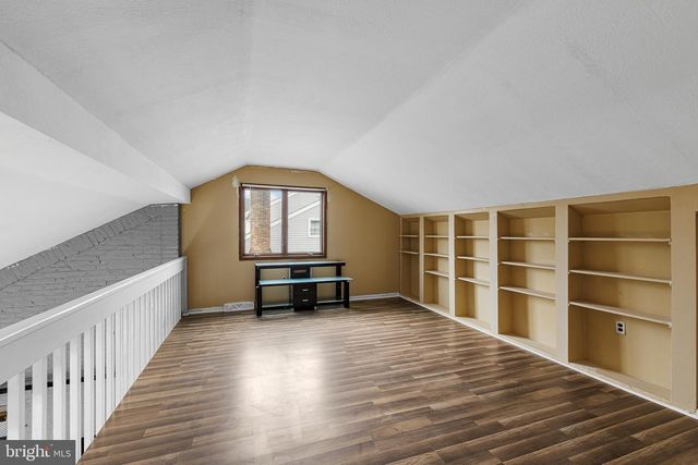 305 S RED LION TER, Bear, DE 19701