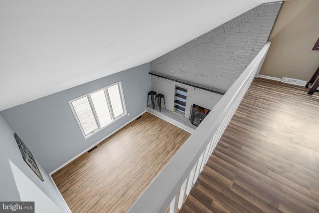 305 S RED LION TER, Bear, DE 19701