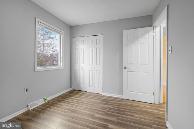 305 S RED LION TER, Bear, DE 19701