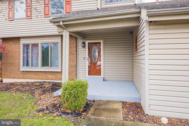 305 S RED LION TER, Bear, DE 19701