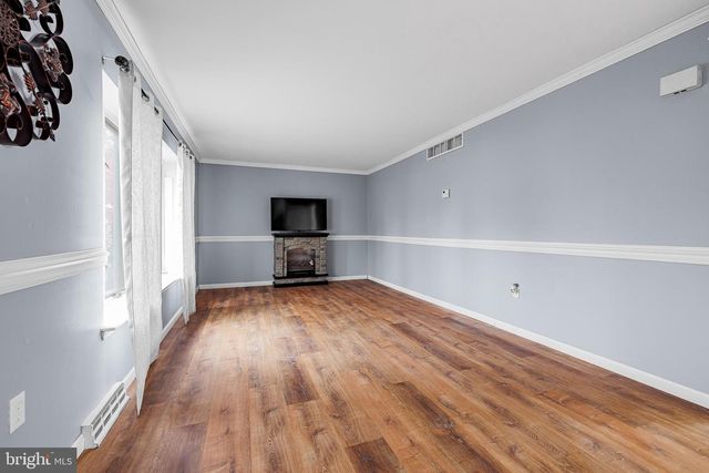 305 S RED LION TER, Bear, DE 19701