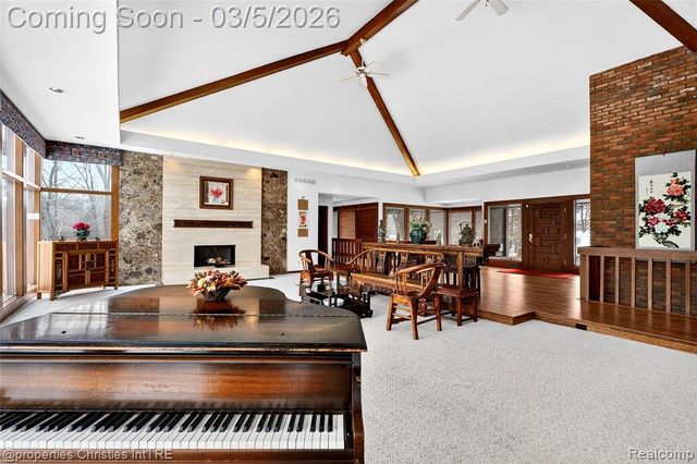 291 Barden Road, Bloomfield Hills, MI 48304