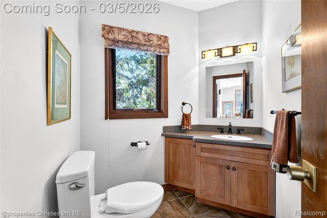 291 Barden Road, Bloomfield Hills, MI 48304