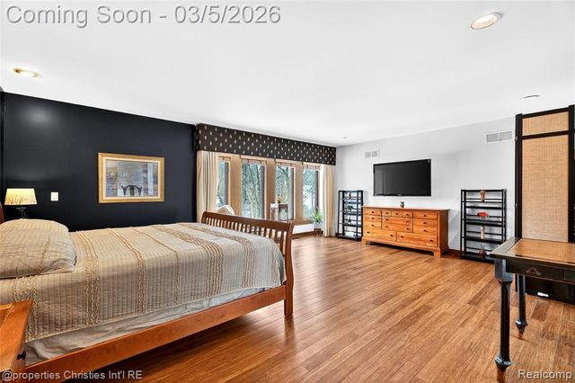 291 Barden Road, Bloomfield Hills, MI 48304