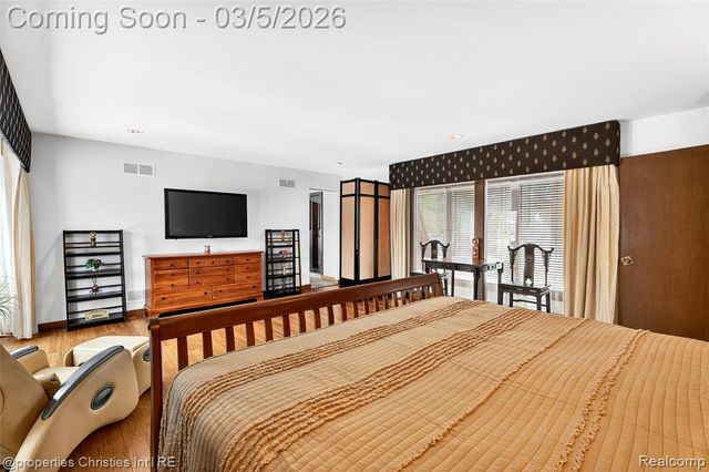 291 Barden Road, Bloomfield Hills, MI 48304