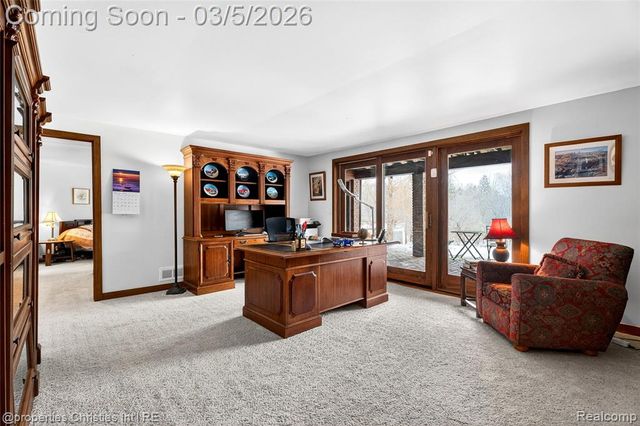 291 Barden Road, Bloomfield Hills, MI 48304